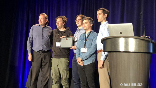 EPFL Team Wins Distinguished Paper Award at IEEE Meet